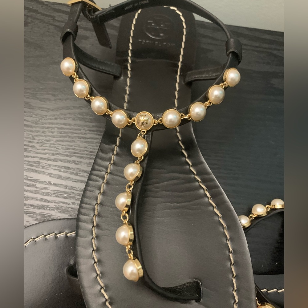 Tory Burch Emmy Pearl Leather Sandals - Picture 5 of 7
